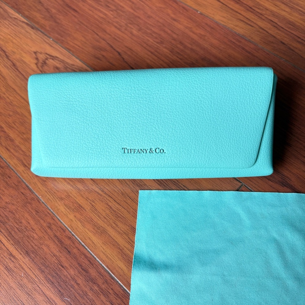 Tiffany & Co. glasses 👓 case